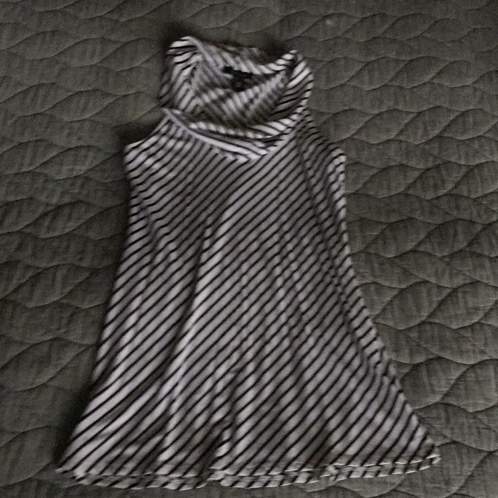 Shirt - Picture 2 of 3